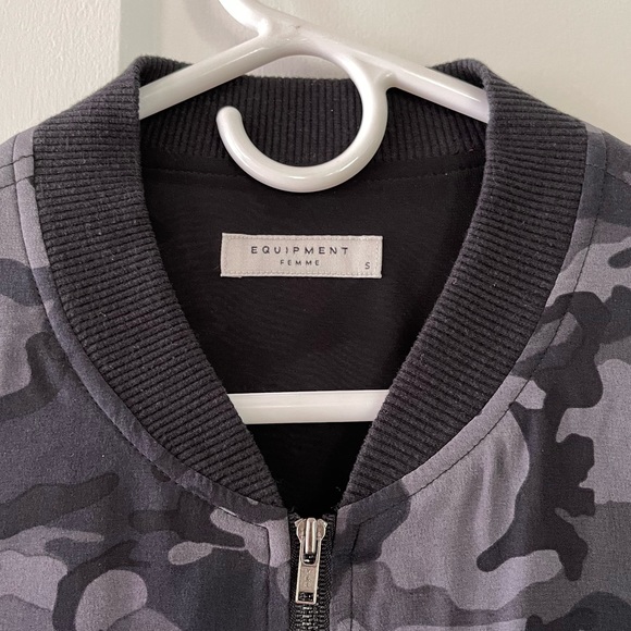 Silky Camo Casual Jacket - Picture 2 of 5